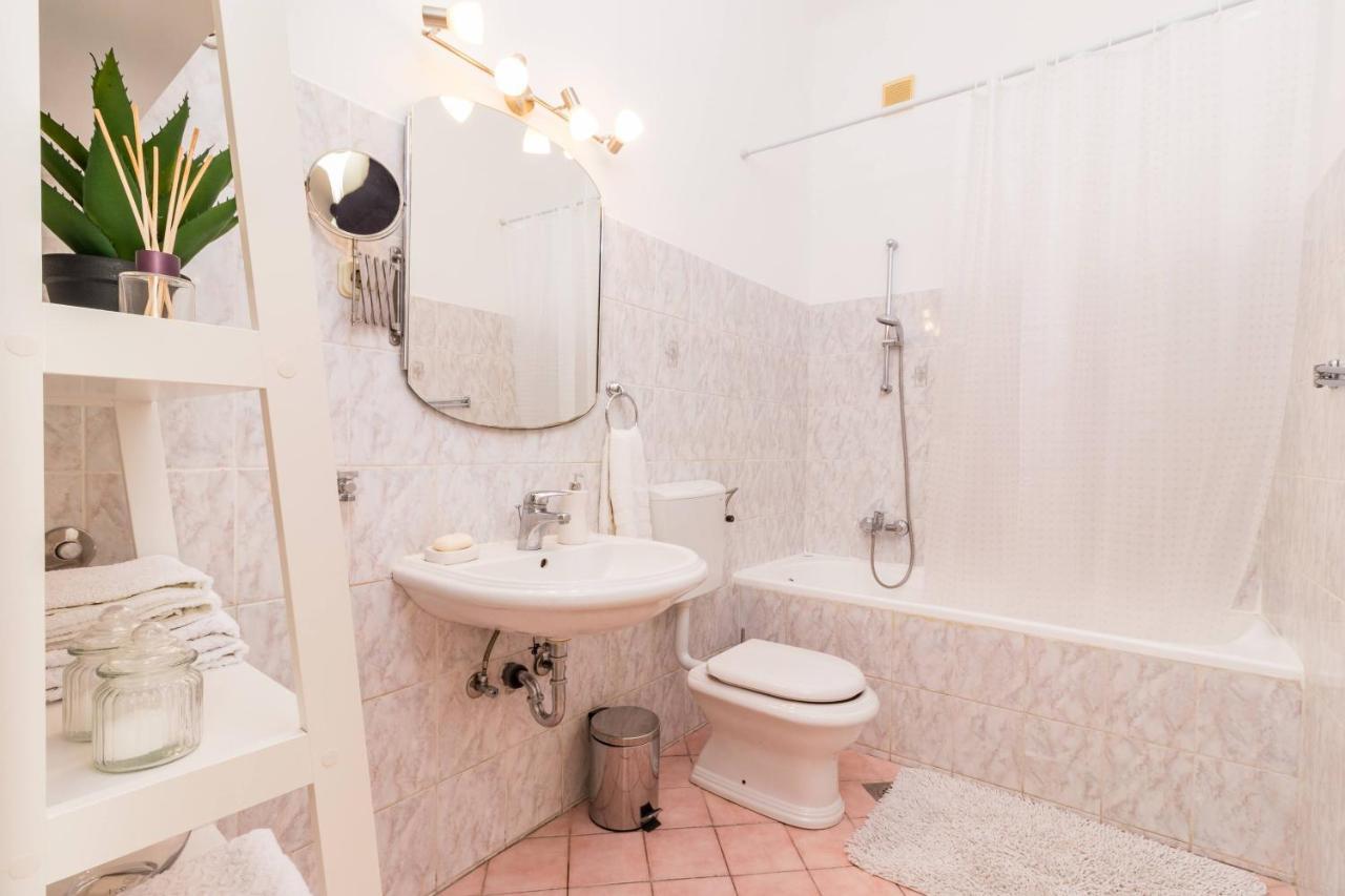 Apartman Lussi Πούλα Εξωτερικό φωτογραφία