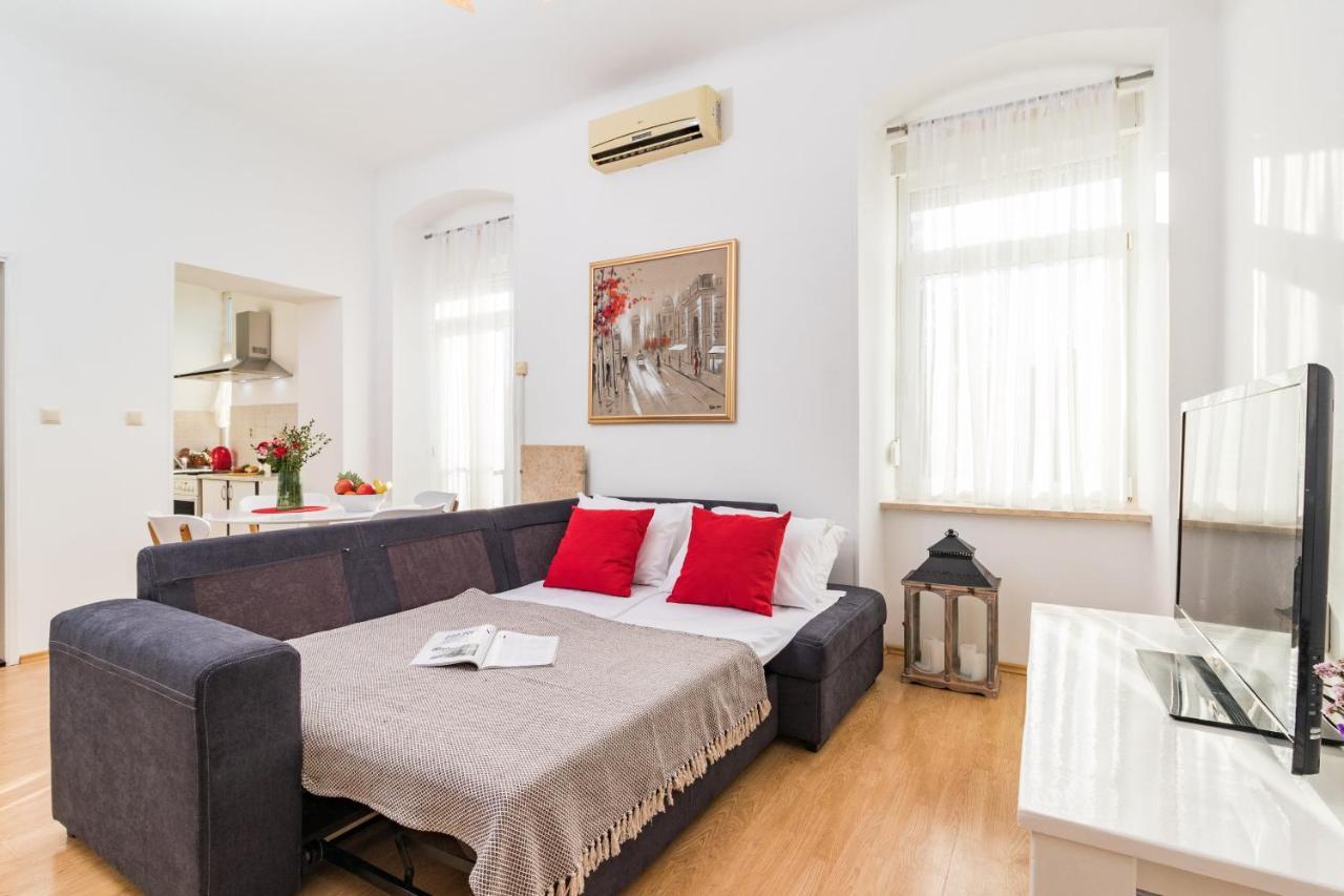 Apartman Lussi Πούλα Εξωτερικό φωτογραφία
