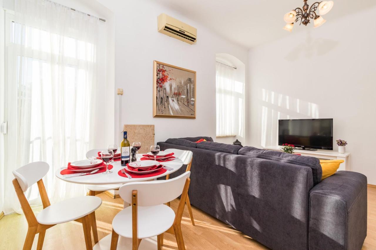Apartman Lussi Πούλα Εξωτερικό φωτογραφία
