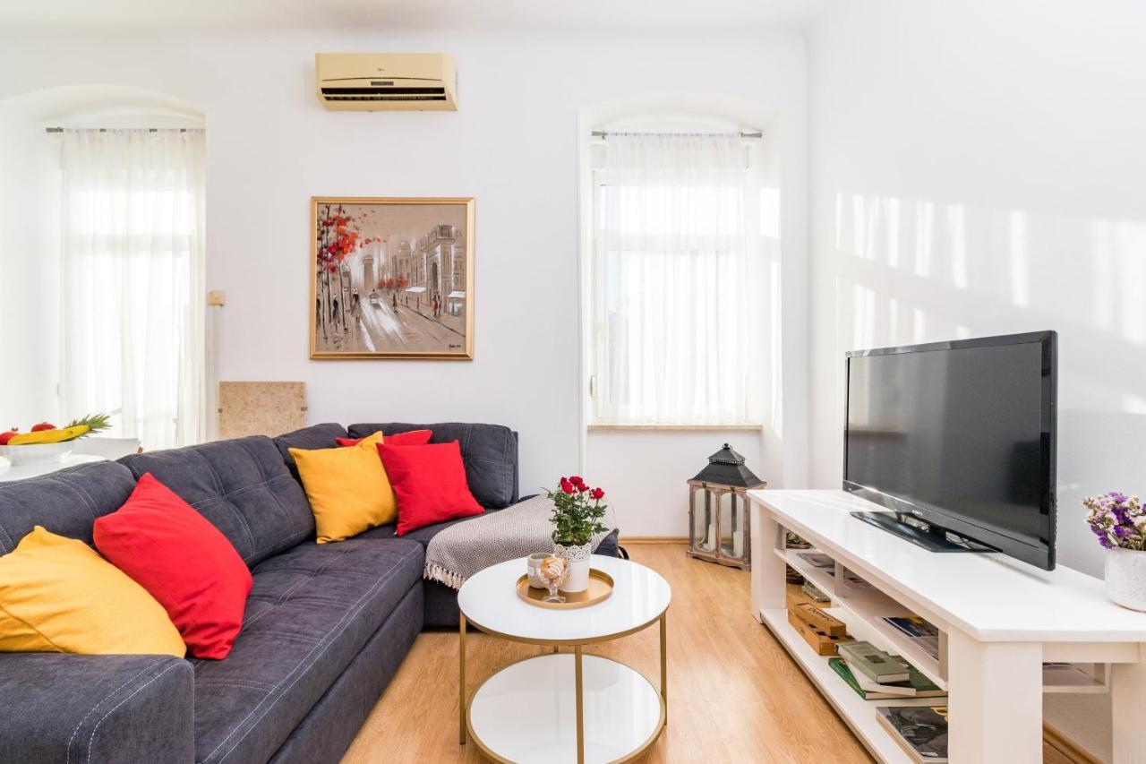 Apartman Lussi Πούλα Εξωτερικό φωτογραφία