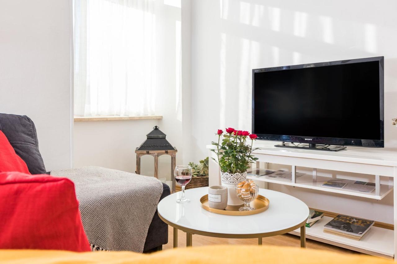 Apartman Lussi Πούλα Εξωτερικό φωτογραφία