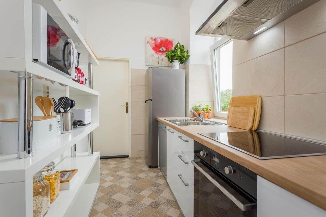 Apartman Lussi Πούλα Εξωτερικό φωτογραφία